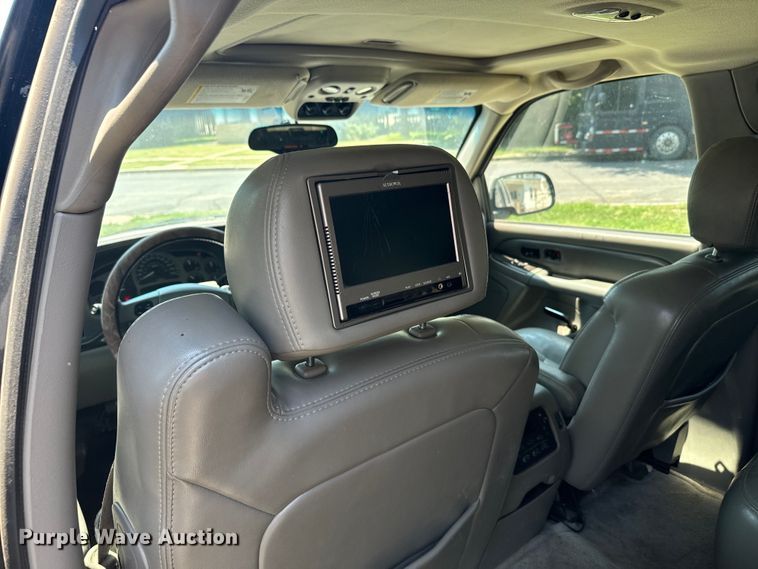 image for item DX3463 2005 GMC Yukon Denali XL SUV