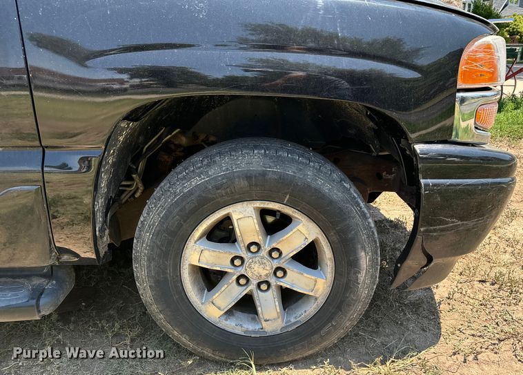 image for item DX3463 2005 GMC Yukon Denali XL SUV