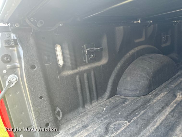 image for item DX3484 2023 Ford F250 Super Duty XLT Crew Cab pickup truck