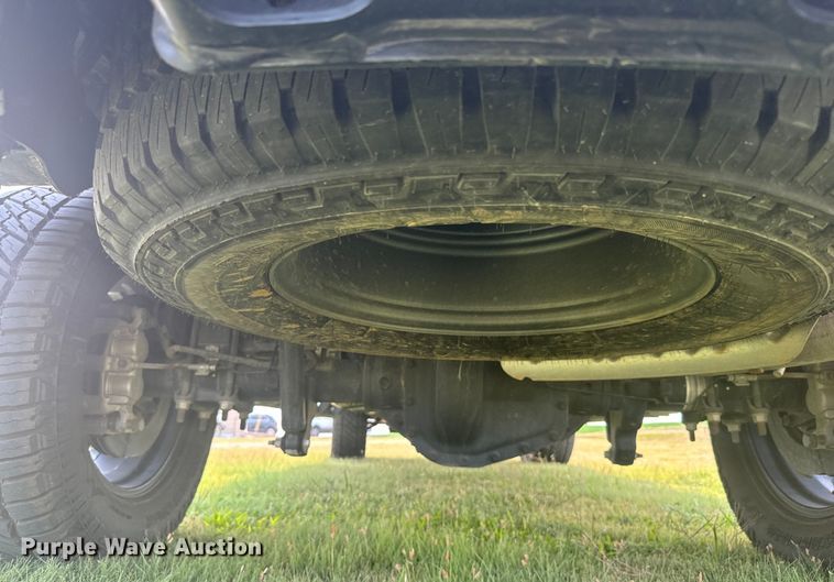 image for item DX3484 2023 Ford F250 Super Duty XLT Crew Cab pickup truck