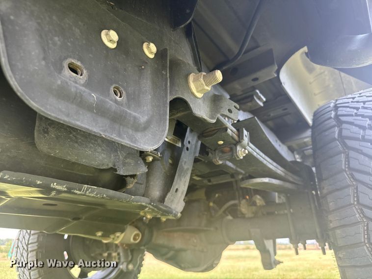 image for item DX3484 2023 Ford F250 Super Duty XLT Crew Cab pickup truck