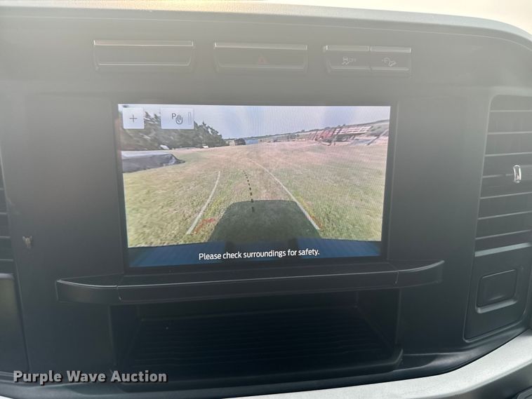 image for item DX3484 2023 Ford F250 Super Duty XLT Crew Cab pickup truck