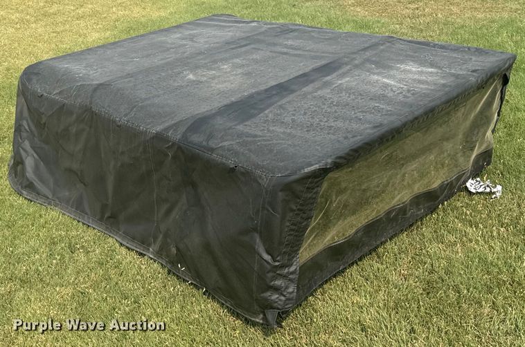 image for item DX3484 2023 Ford F250 Super Duty XLT Crew Cab pickup truck