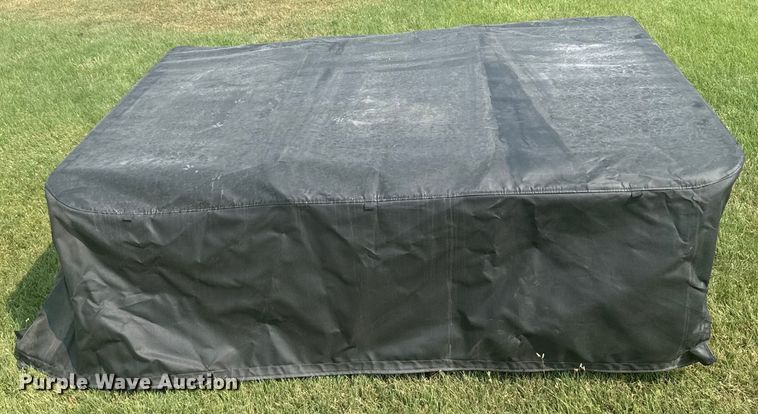 image for item DX3484 2023 Ford F250 Super Duty XLT Crew Cab pickup truck