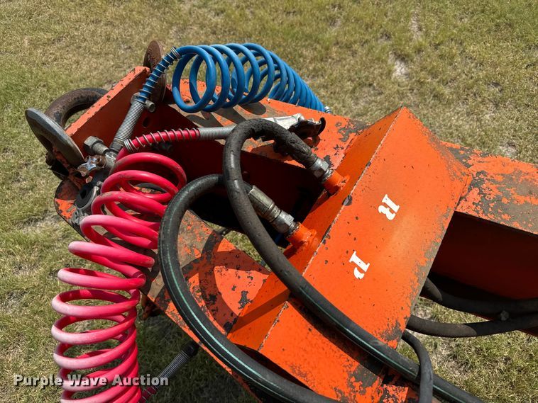 image for item DX3495 2002 Evaco Supreme  D012T262T tilt deck equipment trailer