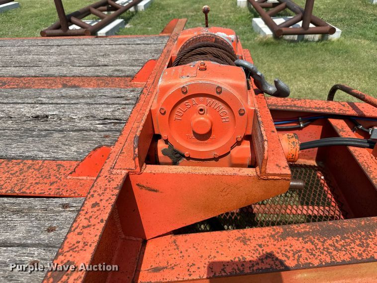 image for item DX3495 2002 Evaco Supreme  D012T262T tilt deck equipment trailer