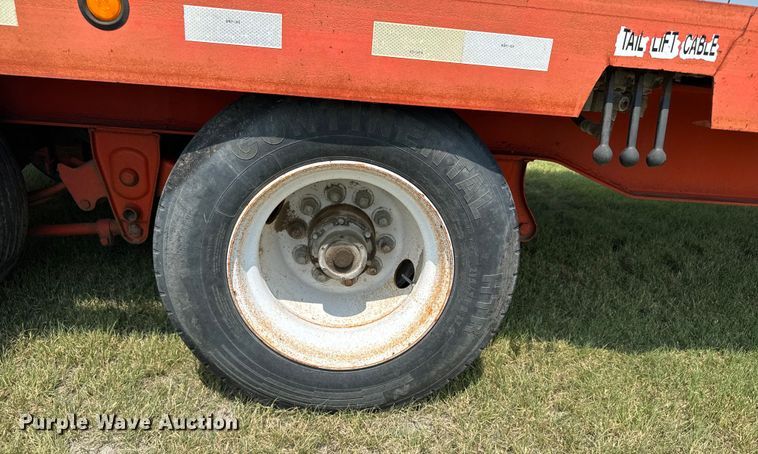 image for item DX3495 2002 Evaco Supreme  D012T262T tilt deck equipment trailer