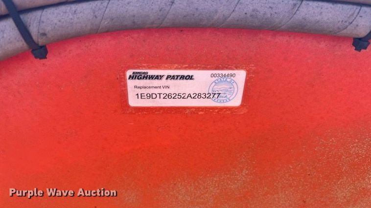 image for item DX3495 2002 Evaco Supreme  D012T262T tilt deck equipment trailer