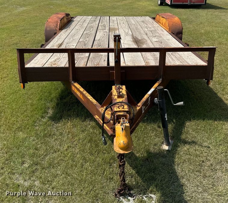 image for item DX3496 2000 H&H utility trailer