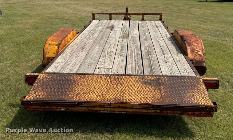 image for item DX3496 2000 H&H utility trailer