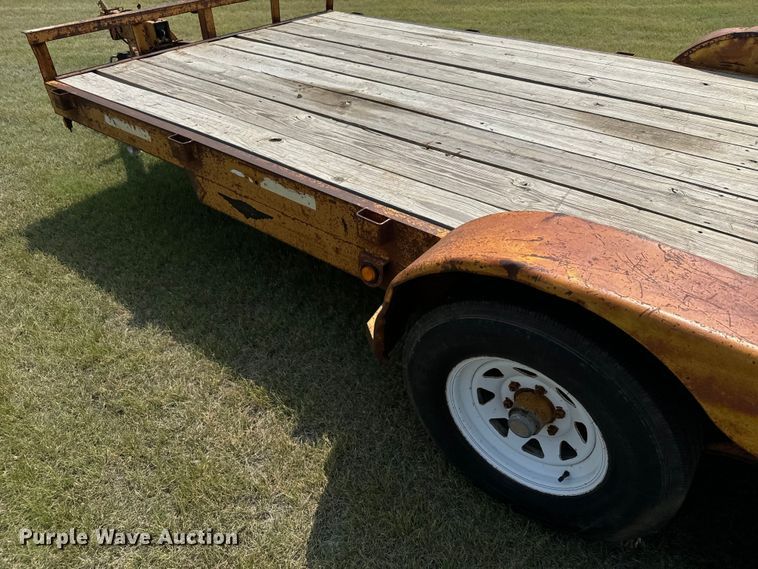 image for item DX3496 2000 H&H utility trailer