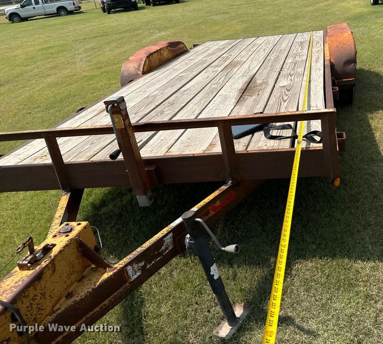 image for item DX3496 2000 H&H utility trailer