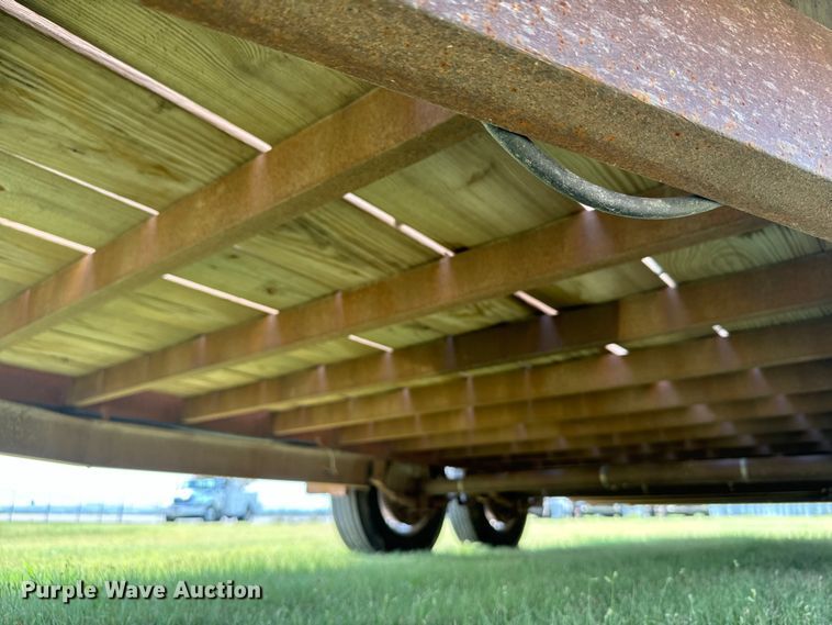 image for item DX3496 2000 H&H utility trailer