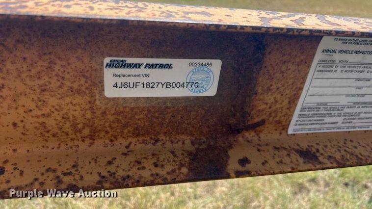 image for item DX3496 2000 H&H utility trailer