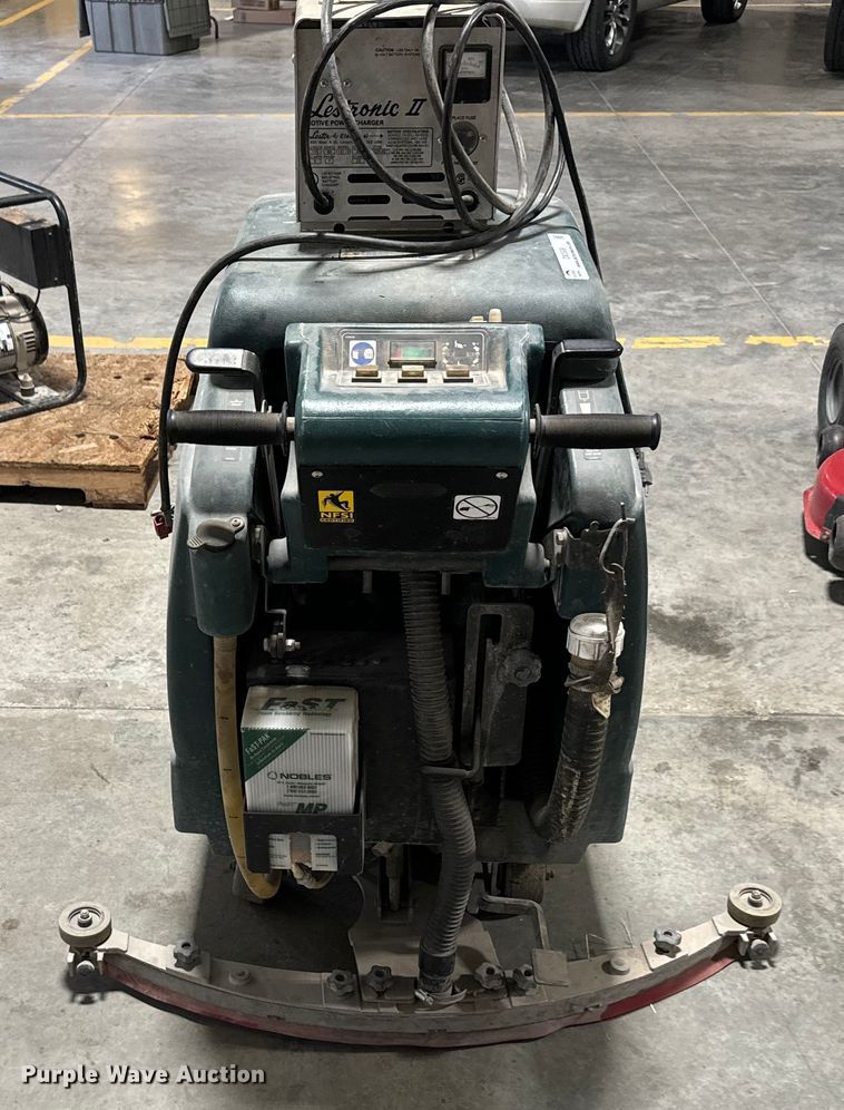 image for item DX3508 Speed Scrub 3301 floor scrubber