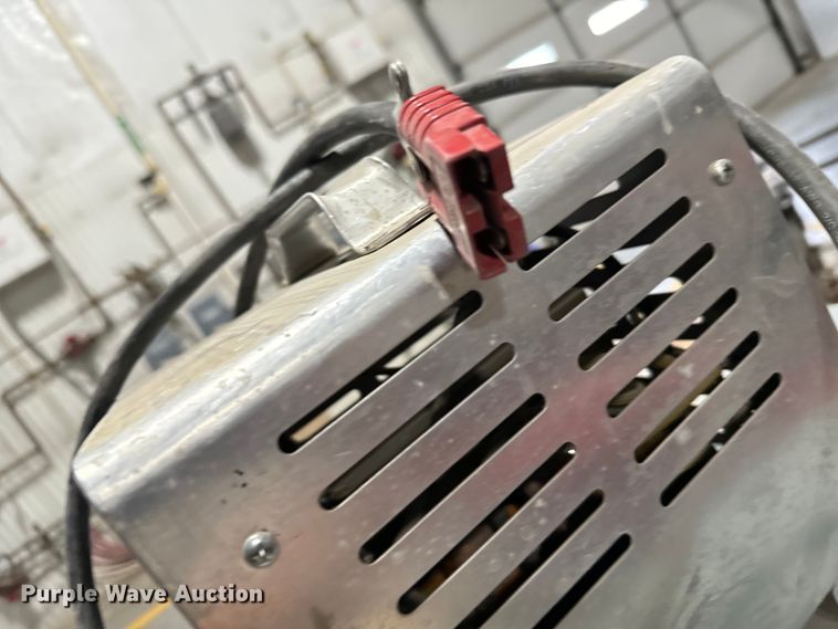 image for item DX3508 Speed Scrub 3301 floor scrubber