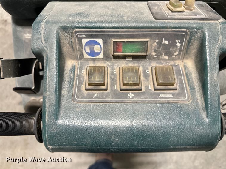 image for item DX3508 Speed Scrub 3301 floor scrubber