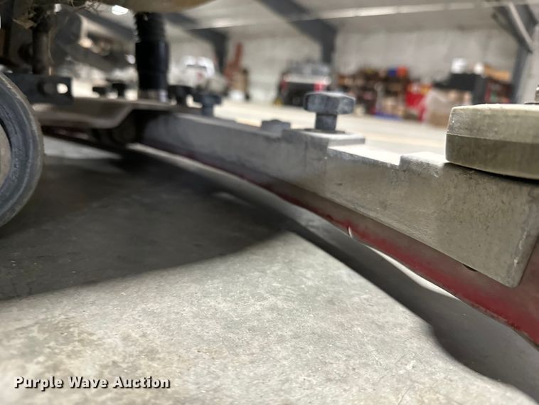 image for item DX3508 Speed Scrub 3301 floor scrubber