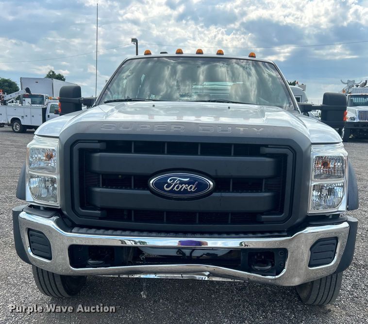 image for item EG0808 2012 Ford F550 Super Duty  Crew Cab flatbed truck