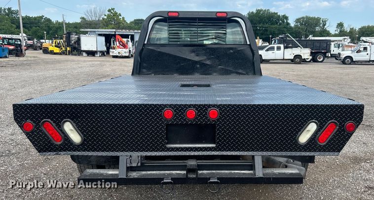 image for item EG0808 2012 Ford F550 Super Duty  Crew Cab flatbed truck