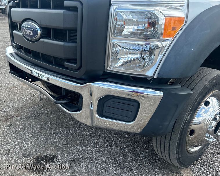 image for item EG0808 2012 Ford F550 Super Duty  Crew Cab flatbed truck