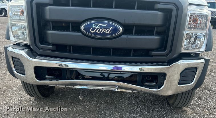 image for item EG0808 2012 Ford F550 Super Duty  Crew Cab flatbed truck