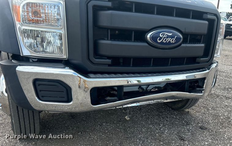 image for item EG0808 2012 Ford F550 Super Duty  Crew Cab flatbed truck