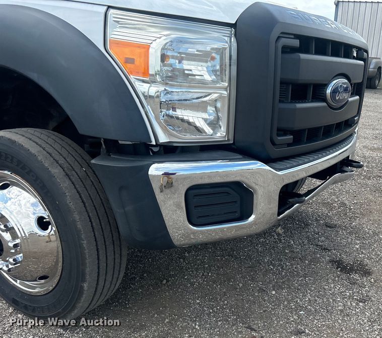 image for item EG0808 2012 Ford F550 Super Duty  Crew Cab flatbed truck