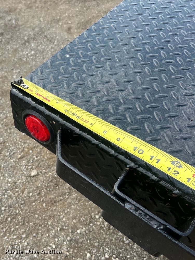 image for item EG0808 2012 Ford F550 Super Duty  Crew Cab flatbed truck