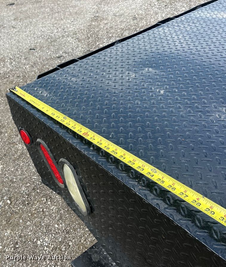 image for item EG0808 2012 Ford F550 Super Duty  Crew Cab flatbed truck