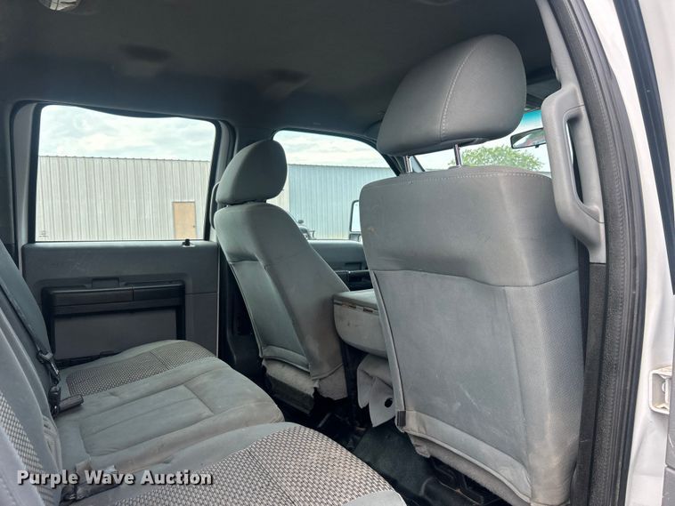 image for item EG0808 2012 Ford F550 Super Duty  Crew Cab flatbed truck