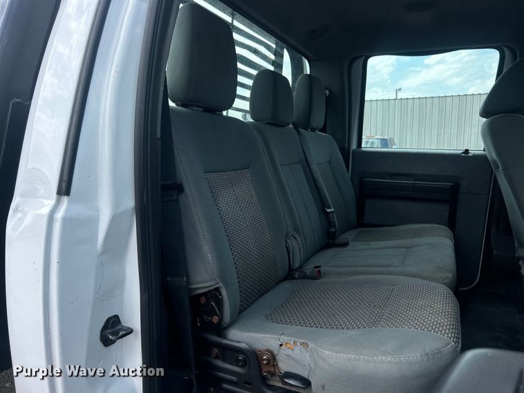 image for item EG0808 2012 Ford F550 Super Duty  Crew Cab flatbed truck