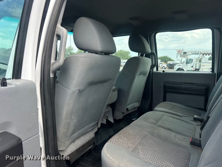 image for item EG0808 2012 Ford F550 Super Duty  Crew Cab flatbed truck