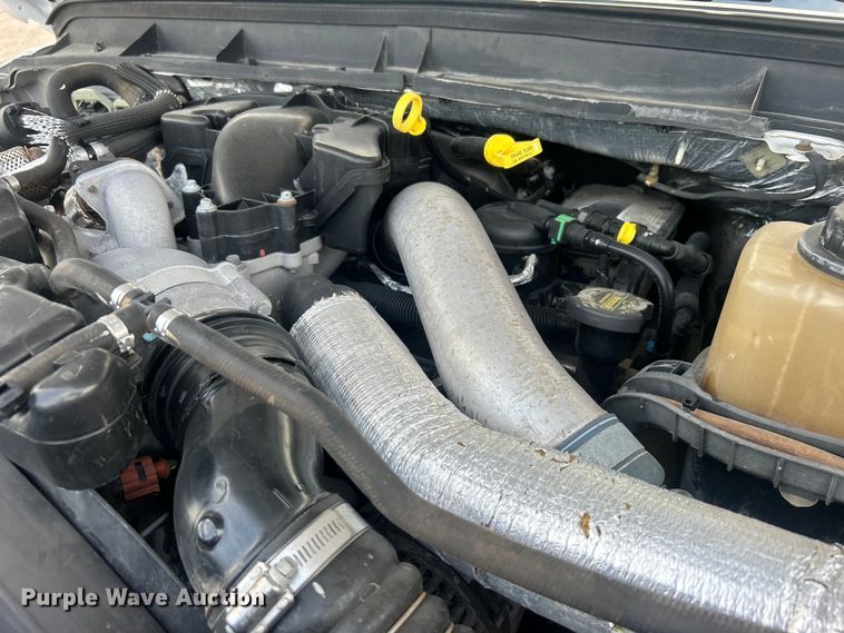 image for item EG0808 2012 Ford F550 Super Duty  Crew Cab flatbed truck