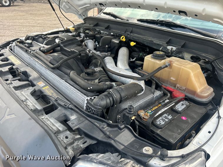 image for item EG0808 2012 Ford F550 Super Duty  Crew Cab flatbed truck