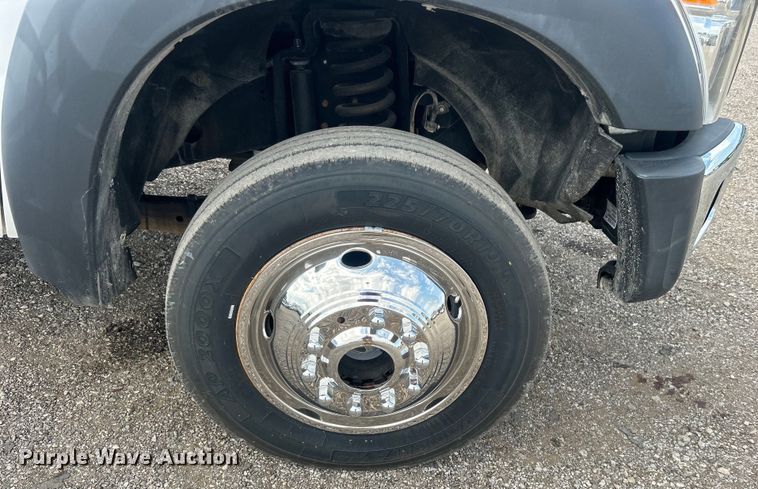 image for item EG0808 2012 Ford F550 Super Duty  Crew Cab flatbed truck