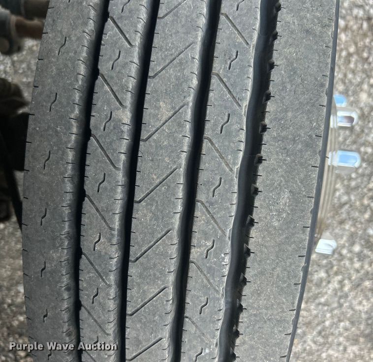 image for item EG0808 2012 Ford F550 Super Duty  Crew Cab flatbed truck