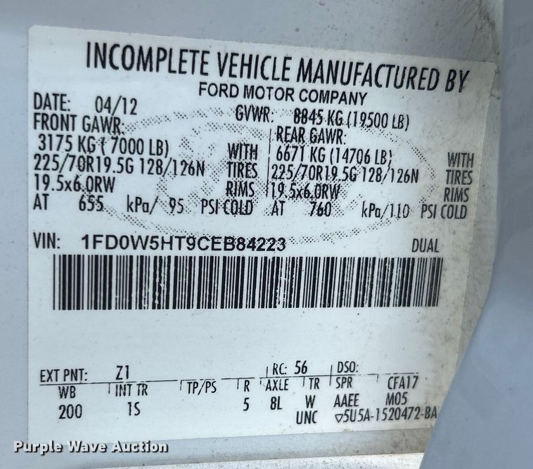 image for item EG0808 2012 Ford F550 Super Duty  Crew Cab flatbed truck