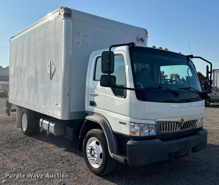 image for item EG0814 2010 International CF600 box truck