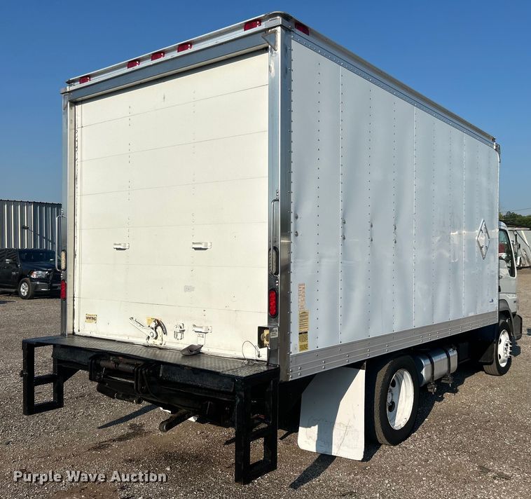 image for item EG0814 2010 International CF600 box truck