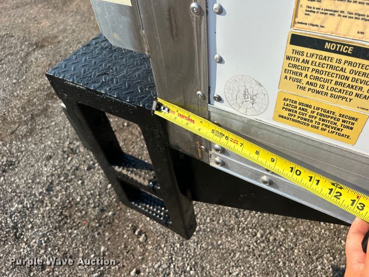 image for item EG0814 2010 International CF600 box truck