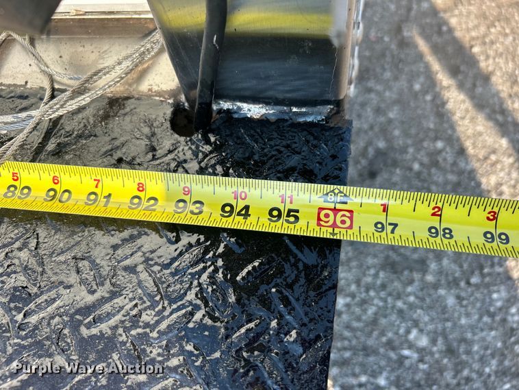 image for item EG0814 2010 International CF600 box truck