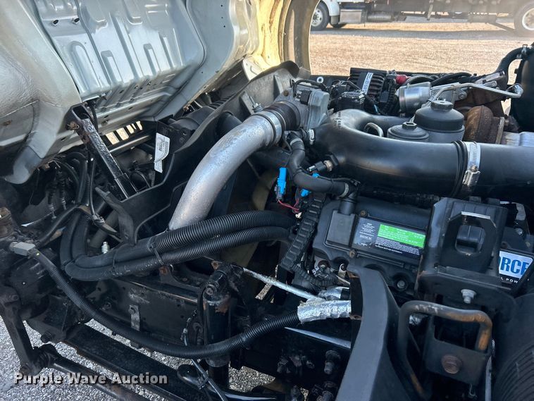 image for item EG0814 2010 International CF600 box truck