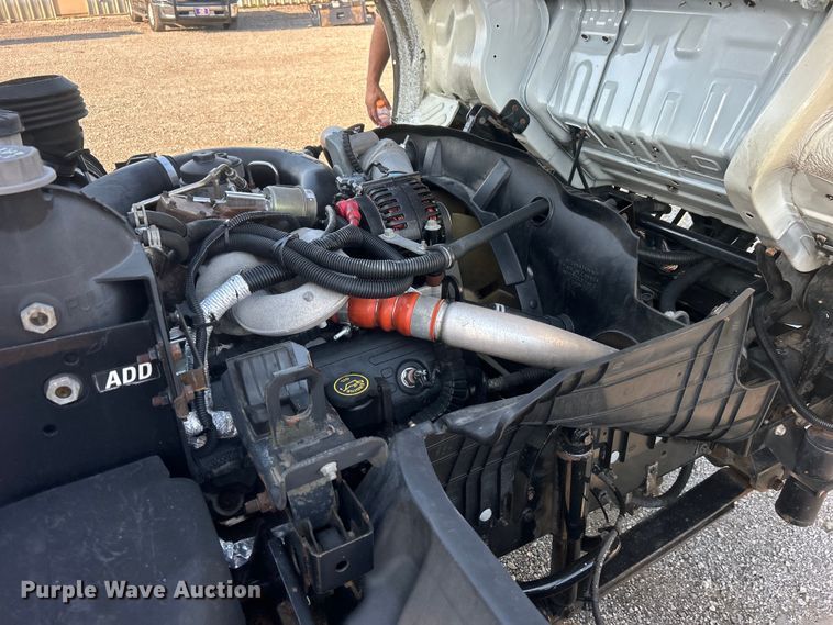 image for item EG0814 2010 International CF600 box truck