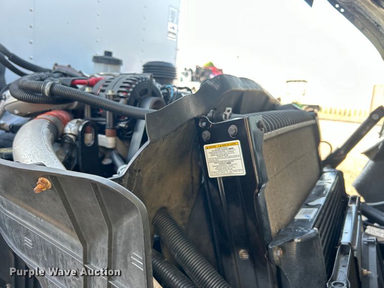 image for item EG0814 2010 International CF600 box truck