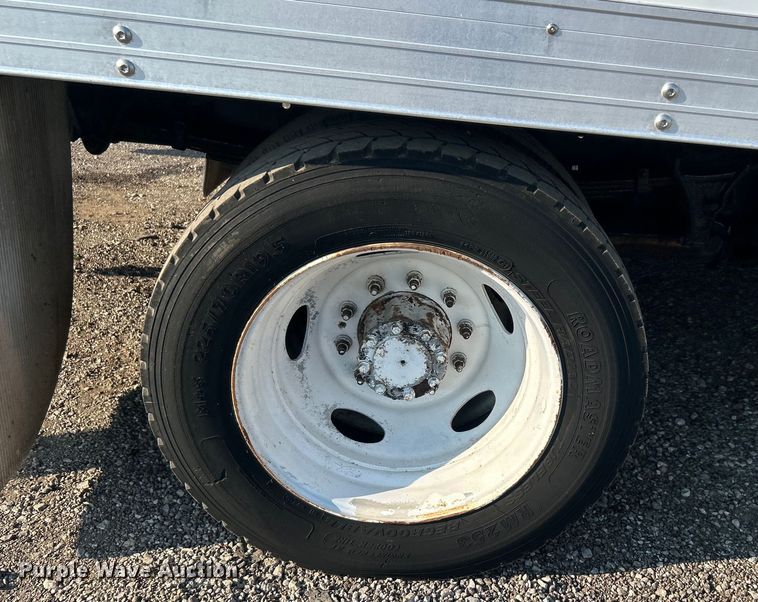 image for item EG0814 2010 International CF600 box truck