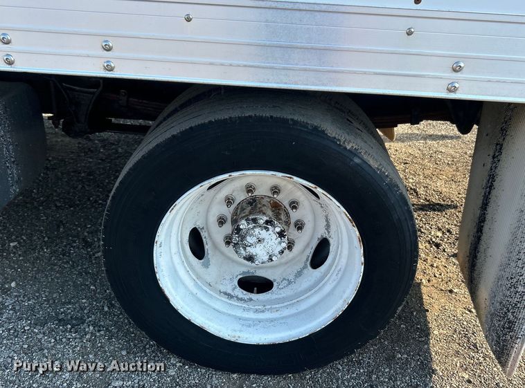 image for item EG0814 2010 International CF600 box truck