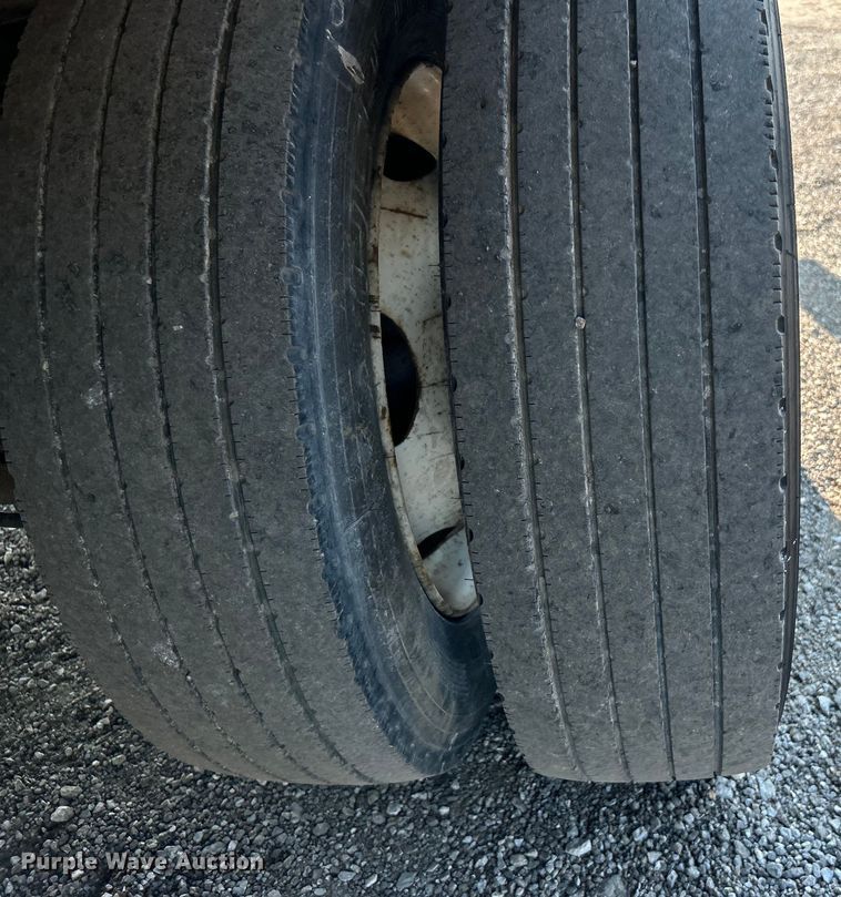 image for item EG0814 2010 International CF600 box truck