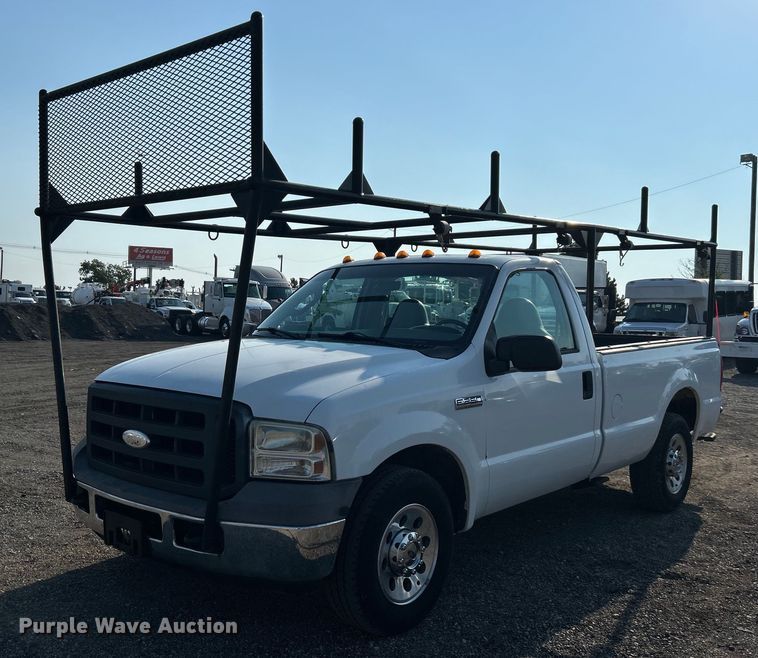 image for item EG0815 2005 Ford F250 Super Duty  pickup truck