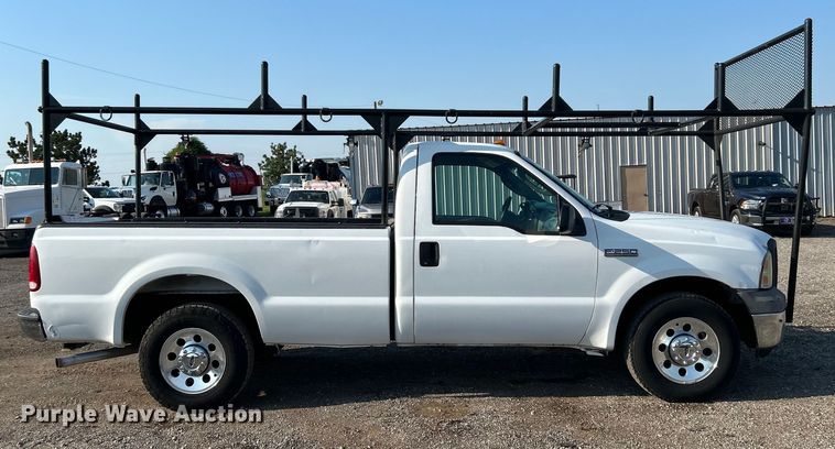 image for item EG0815 2005 Ford F250 Super Duty  pickup truck